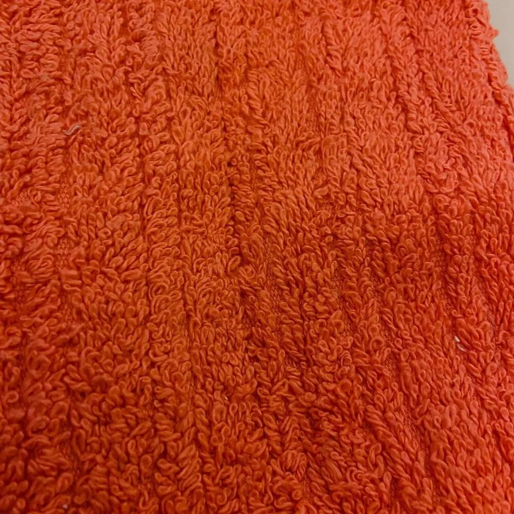 #4338 VTG Madison Home orange wash cloths